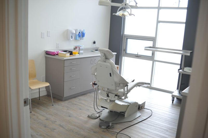 Oral surgeon patient room, dentist chair, Dr. Consky