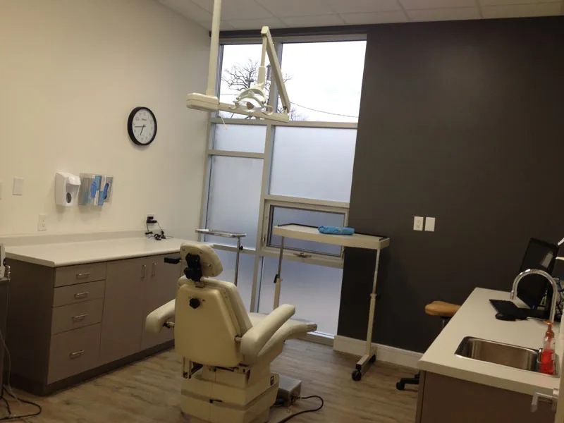 Oral surgeon room, dentist patient chair, Dr. Consky