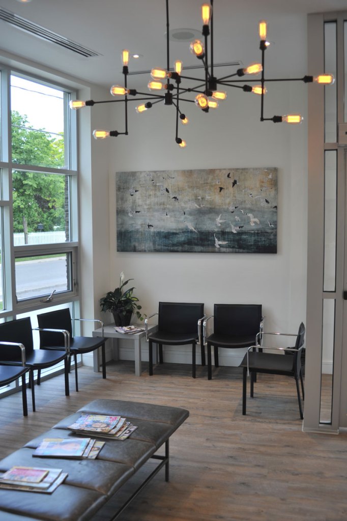 oral surgeon waiting room in St. Catharines